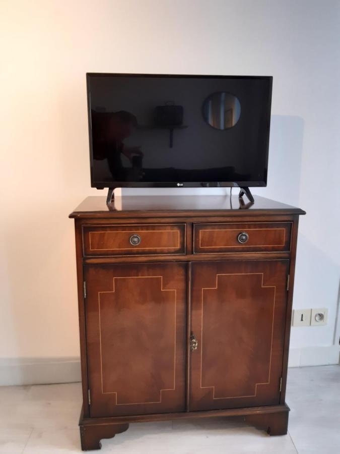 Appartement Haute Ville Meuble Avec Cour Privative Granville Kültér fotó