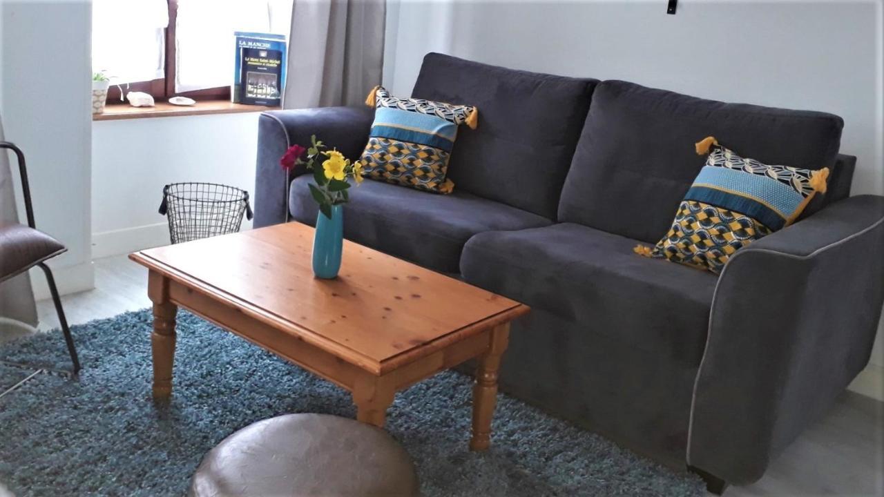 Appartement Haute Ville Meuble Avec Cour Privative Granville Kültér fotó